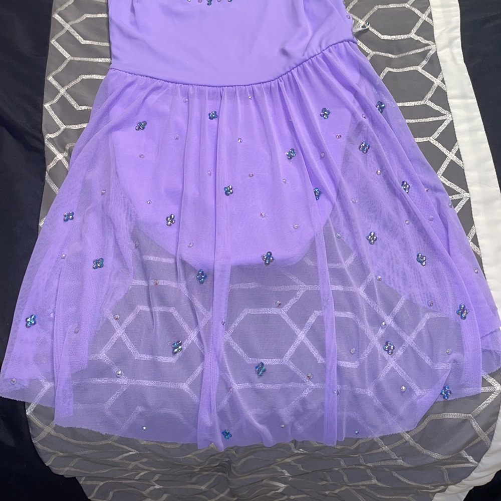 Dance Costume - Picture 6 of 10